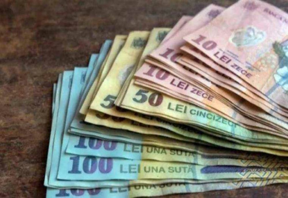 CNAS: PLAFONUL PENSIEI PÂNĂ LA CARE SE ACORDĂ MEDICAMENTE COMPENSATE CU 90% CREŞTE LA 2.020 LEI