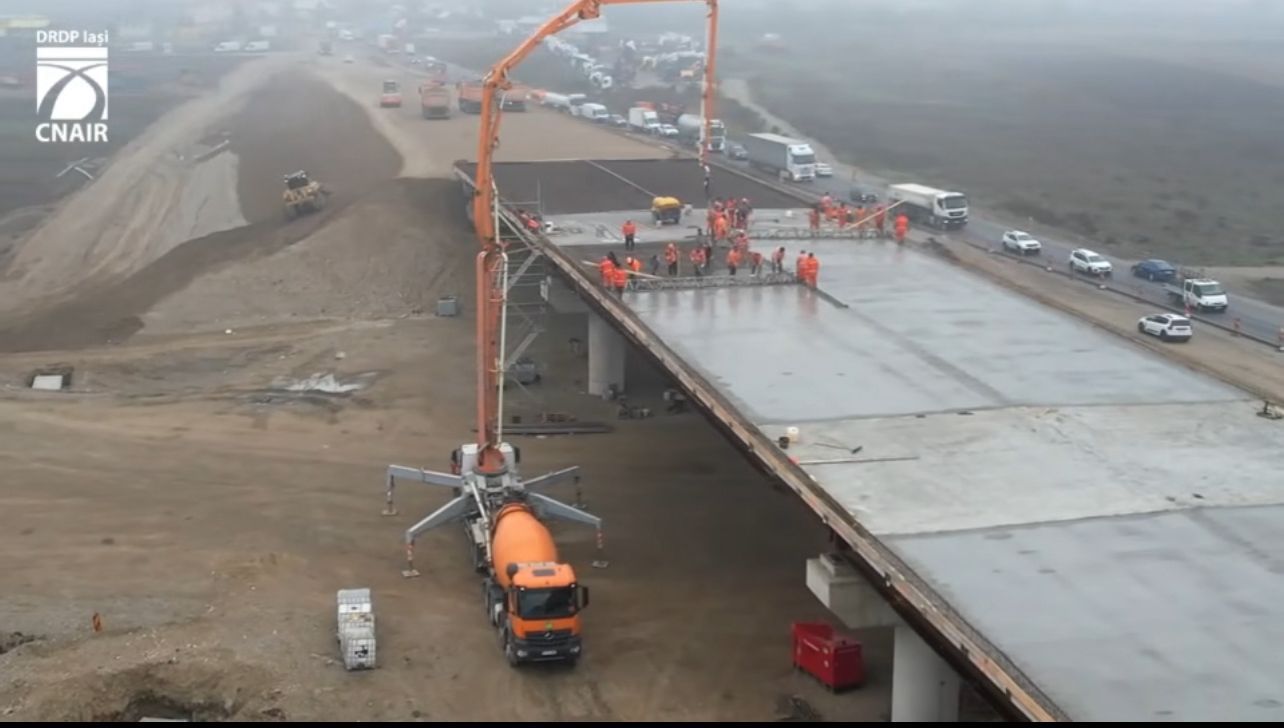 WhatsApp Image 2025-10-27 at 07.27.34