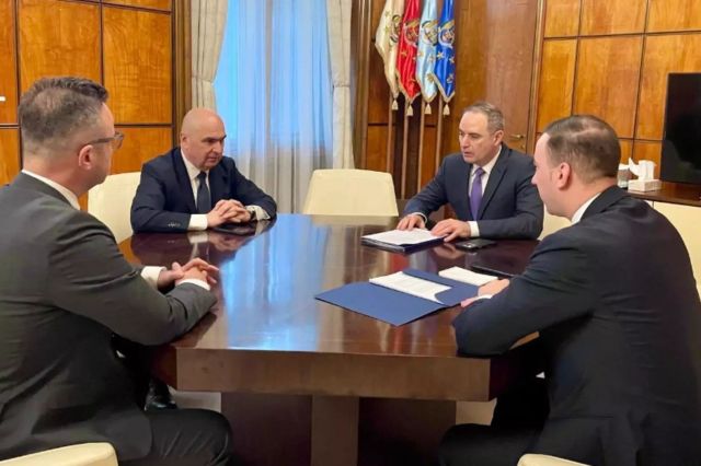 Bolojan amenință că demite prefecții și secretarii de stat: „La Oradea am închis toate pierderile și robinetele!”