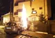 FOTO Un autoturism a luat foc după ce a intrat într-o țeavă de gaze (Update)
