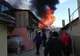 Mobilizare pentru două familii rămase fără casă
