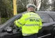 Prins la volan fără permis, un băcăuan s-a dat drept fratele său
