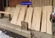 Material lemnos indisponibilizat de poliţişti în cadrul unei percheziţii domiciliare