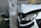 S-a urcat beat la volan și s-a oprit într-un stâlp. Ce alcoolemie avea șoferul