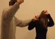 Și-a bătut soția la fiecare 12 ore. Polițiștii i-au interzis să se mai apropie de ea
