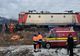 Accident grav în Bacău: Un tren cu 30 de călători a lovit o mașină. Doi tineri au murit